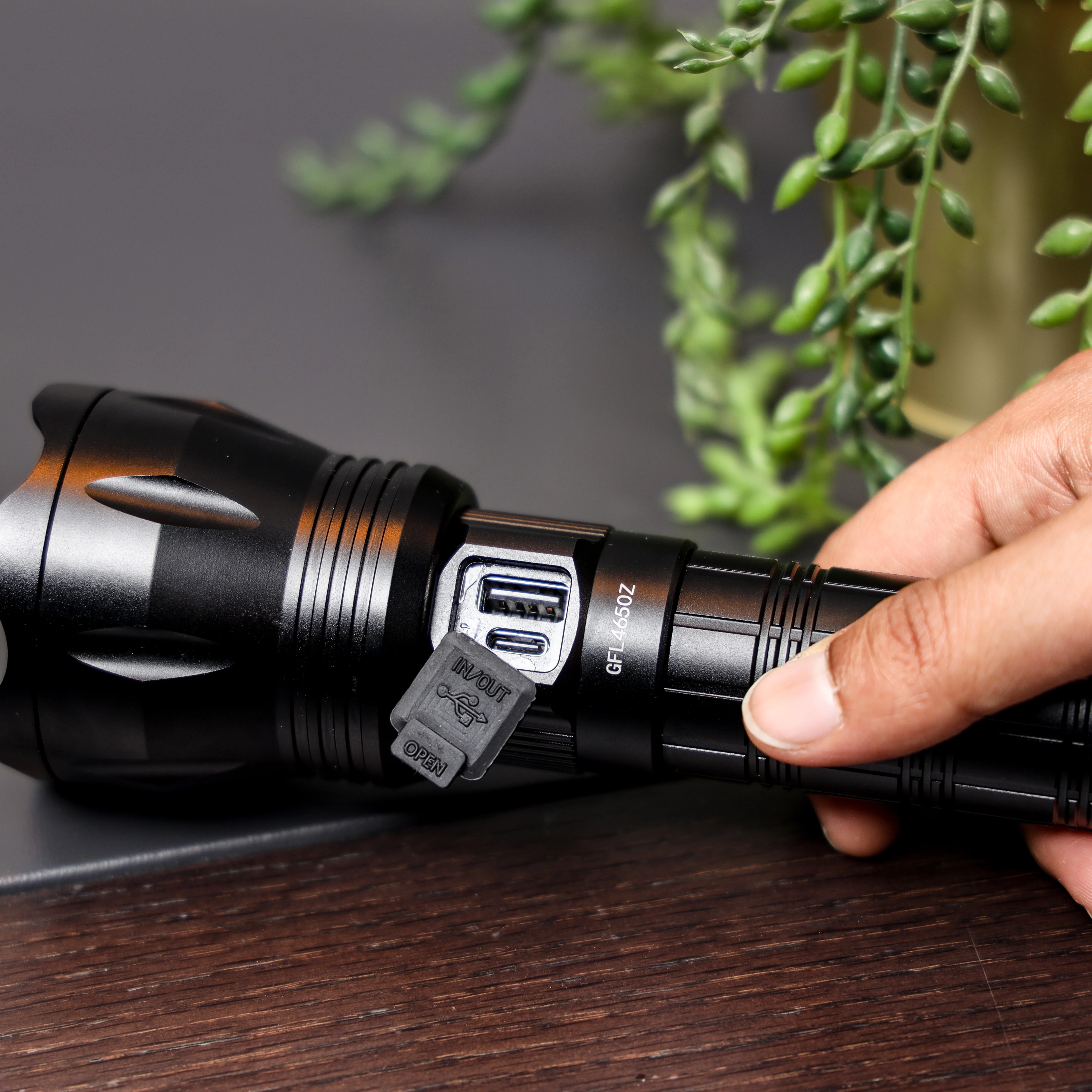 Geepas Zoomable LED Flashlight with Power Bank- GFL4650/ 30 W Lazer LEDs,12 Hours Continuous Working/2 Modes, High and Low, 3000 Lumens Torch Light,Type-C Charging/ Black - Image 5