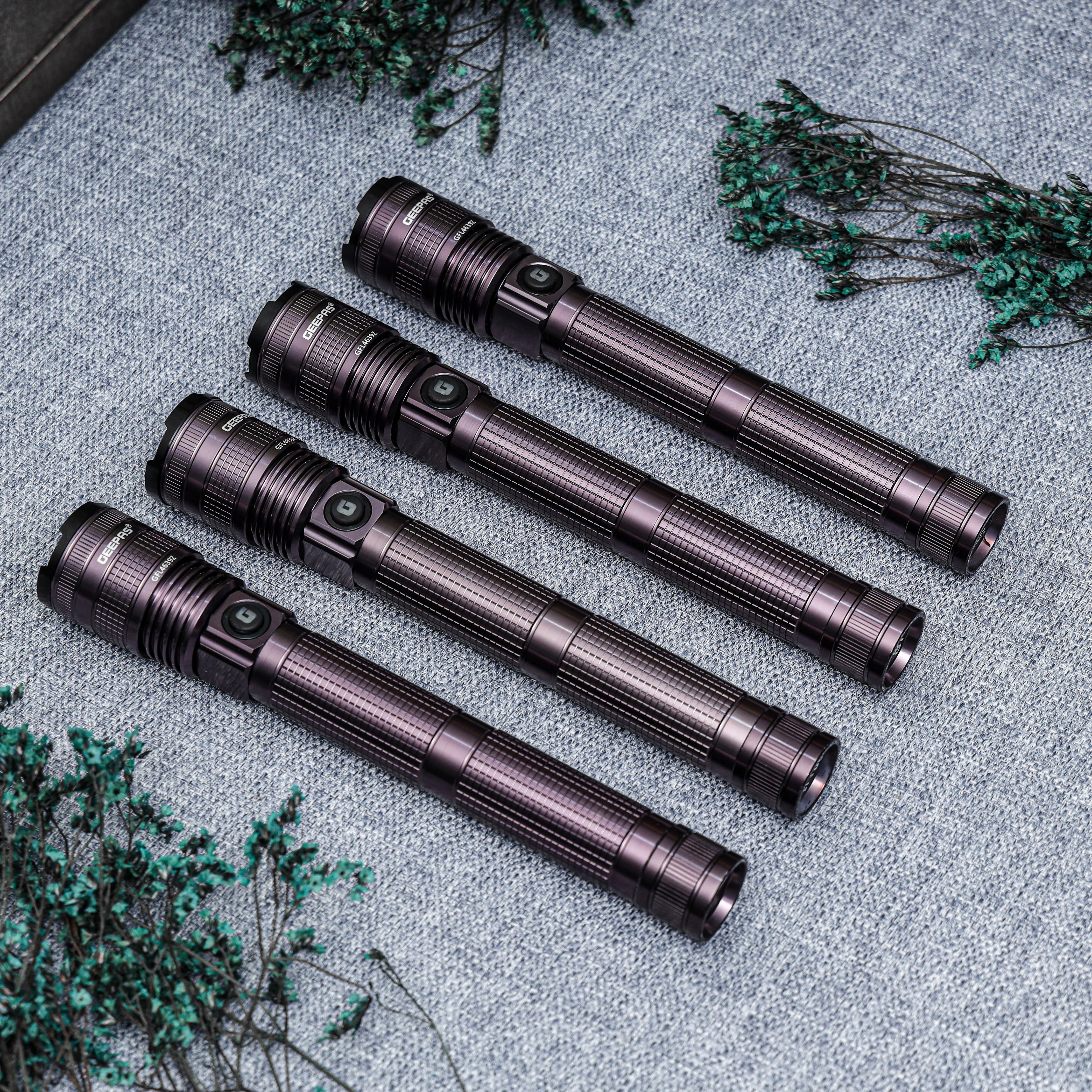 Geepas Zoomable LED Flashlight- GFL4639/ Pack of 4, 20W Laser High-Power LEDs, Perfect for Indoor and Outdoor Use, 10 Hours Continuous Working, Black - Image 3