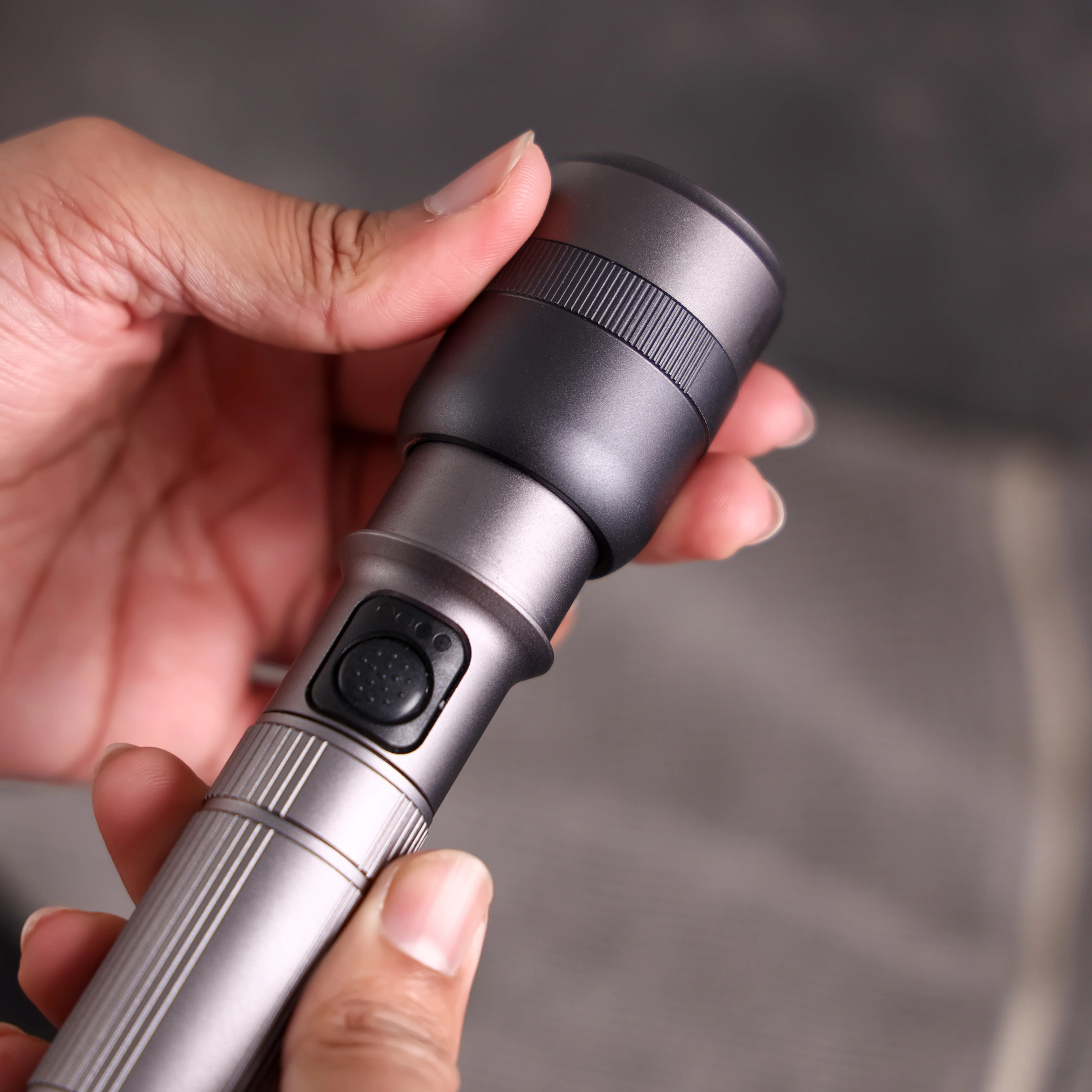 Geepas Zoomable LED Flashlight- GFL51095Z/ 20W, Perfect for Indoor and Outdoor Use, 10 Hours Continuous Working/Lithium Battery, 1500 Lumens/ Black, Lifetime Warranty - Image 3