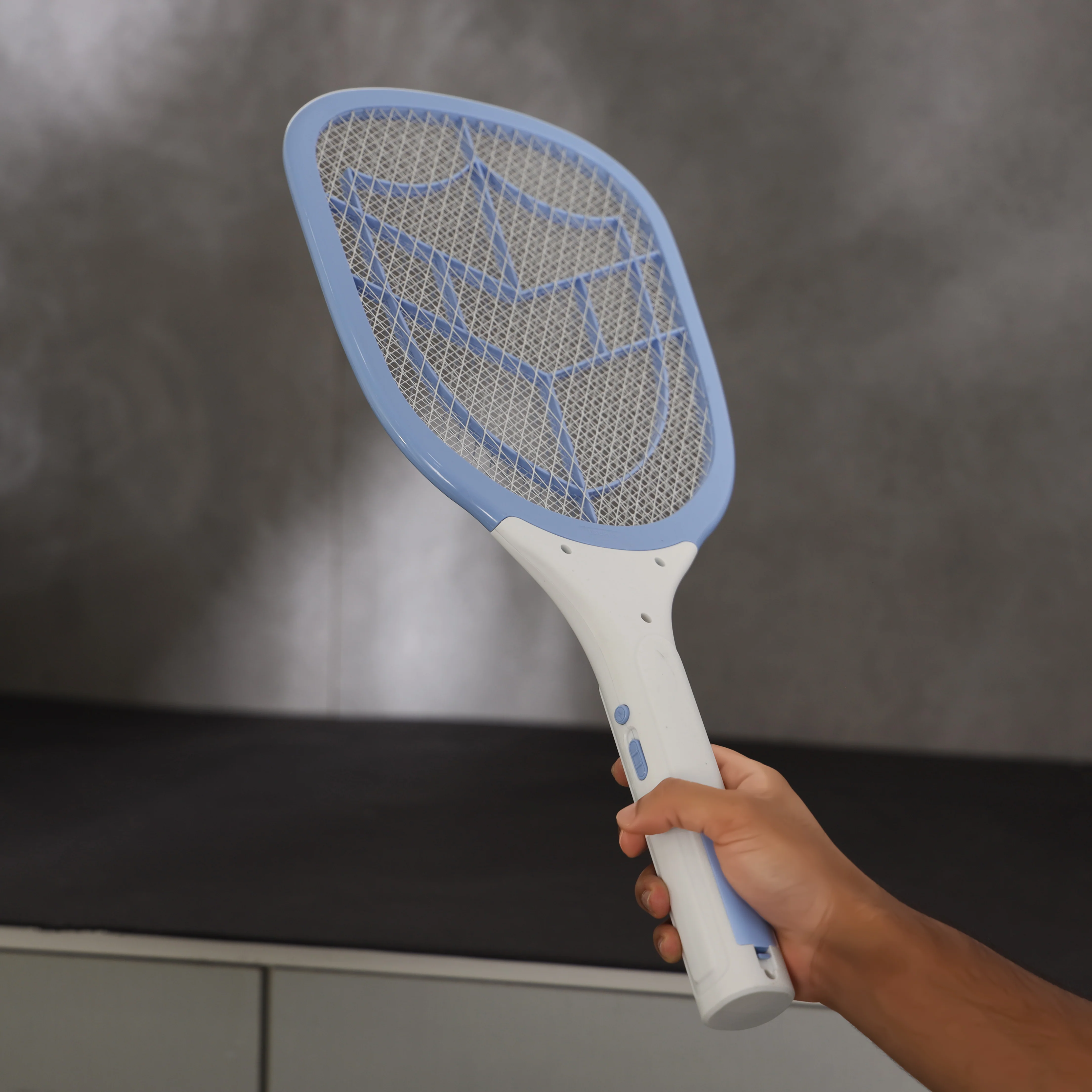 Geepas GMS1150 Rechargeable Mosquito Swatter | 3.7V 1200mAh Lithium Battery | LED Light | 3-Layer Mesh | Dual Indicator | Long Battery Life | Safe & Easy to Use - Image 3