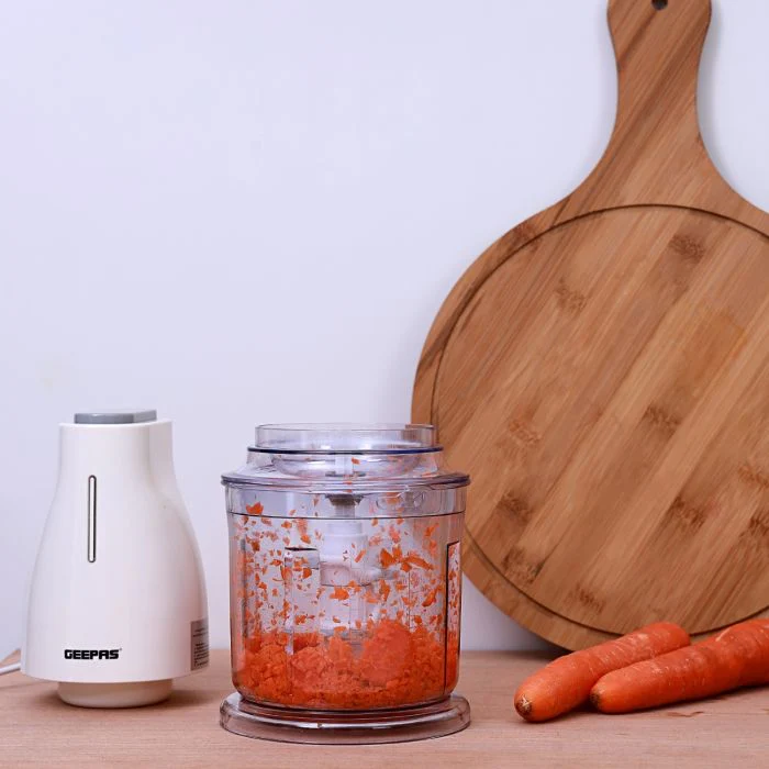 Geepas Multi Chopper GMC42016 | 500W Powerful Motor | 700ml Chopping Jar | 6 Stainless Steel Blades | Ideal for Salads, Salsa, Pesto, Curry Pastes, Vegetables & More - Image 3