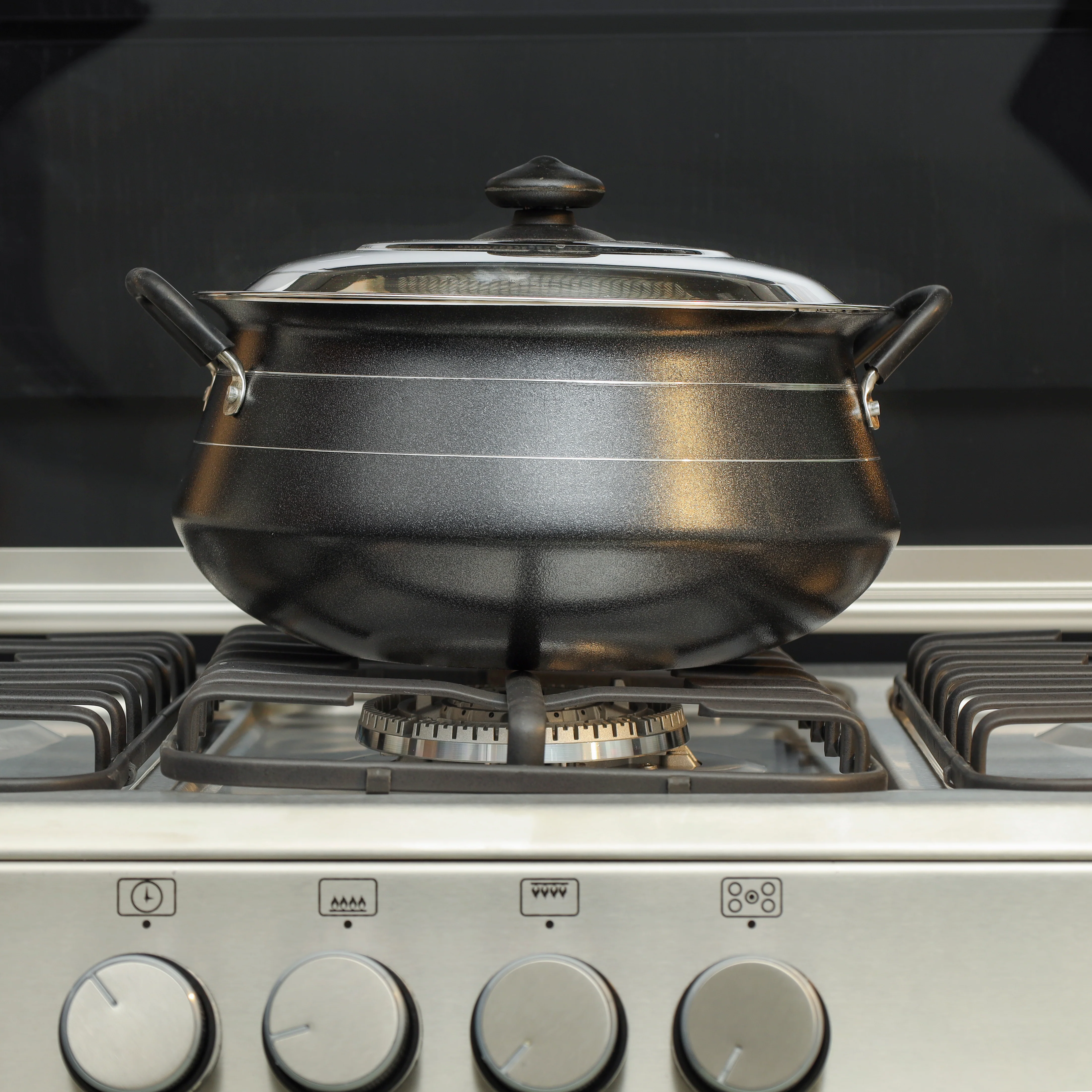 Royalford 26CM Non-stick Handi Casserole RF10006|  Durable DUPONT Non-stick Coating| Stainless Steel Lid| 3MM Thick Aluminium Body| Cool-touch Handles| PFOA-Free - Image 2