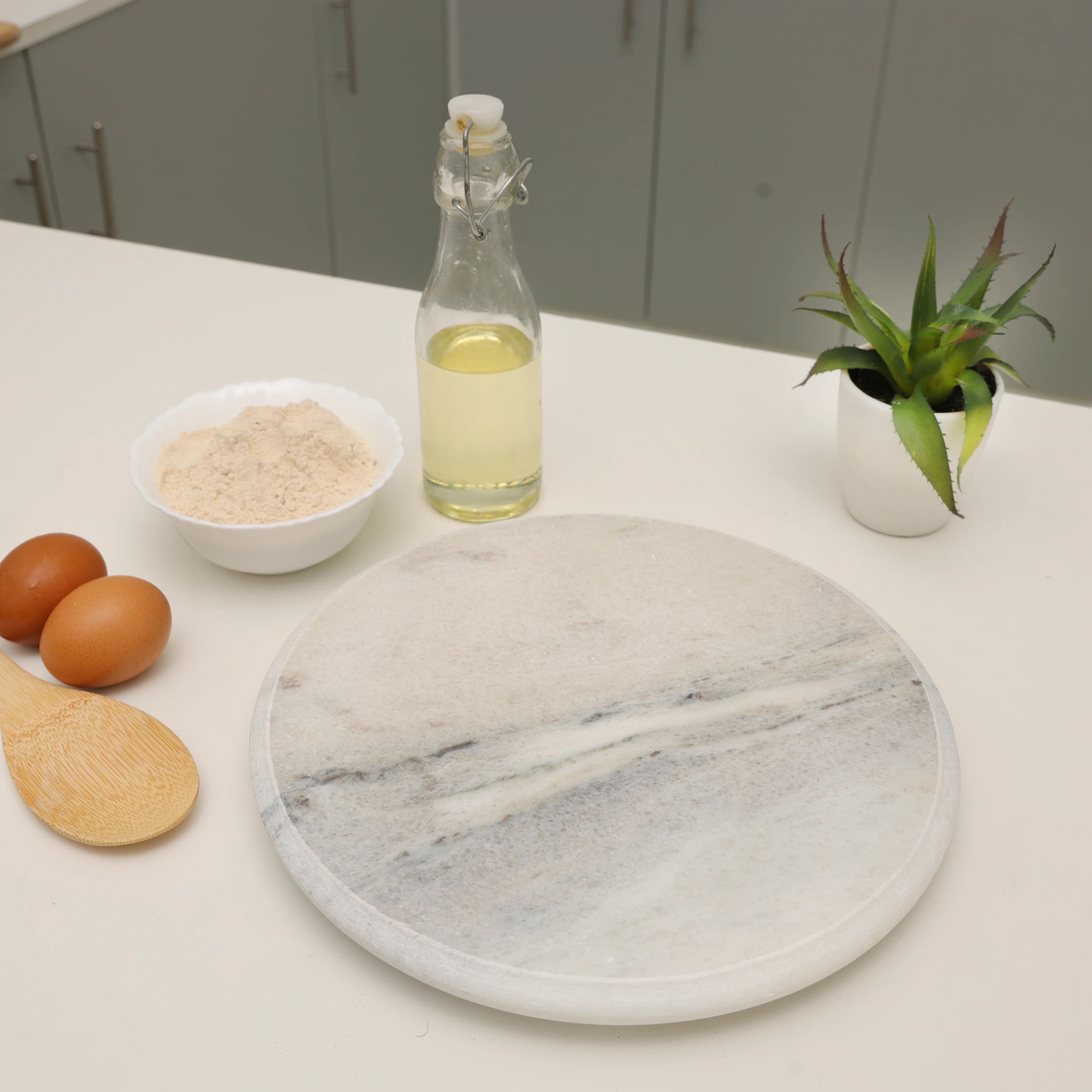 Royalford RF10139 Marble Chapati Table 10 Inch | 100% Natural Stone Roti Rolling Board | 3cm Thick Heavy Base | Polished Surface | Ideal for Chapati, Roti & Paratha - Image 2