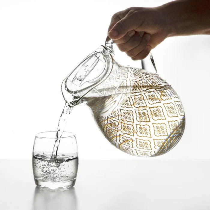 Royalford RF10164 Alyssa Acrylic Water Jug | 2.10L BPA-Free with Golden Design | Ergonomic Handle| Freezer Safe| Top-Rack Dishwasher Safe| Durable & Stylish Water Server - Image 4