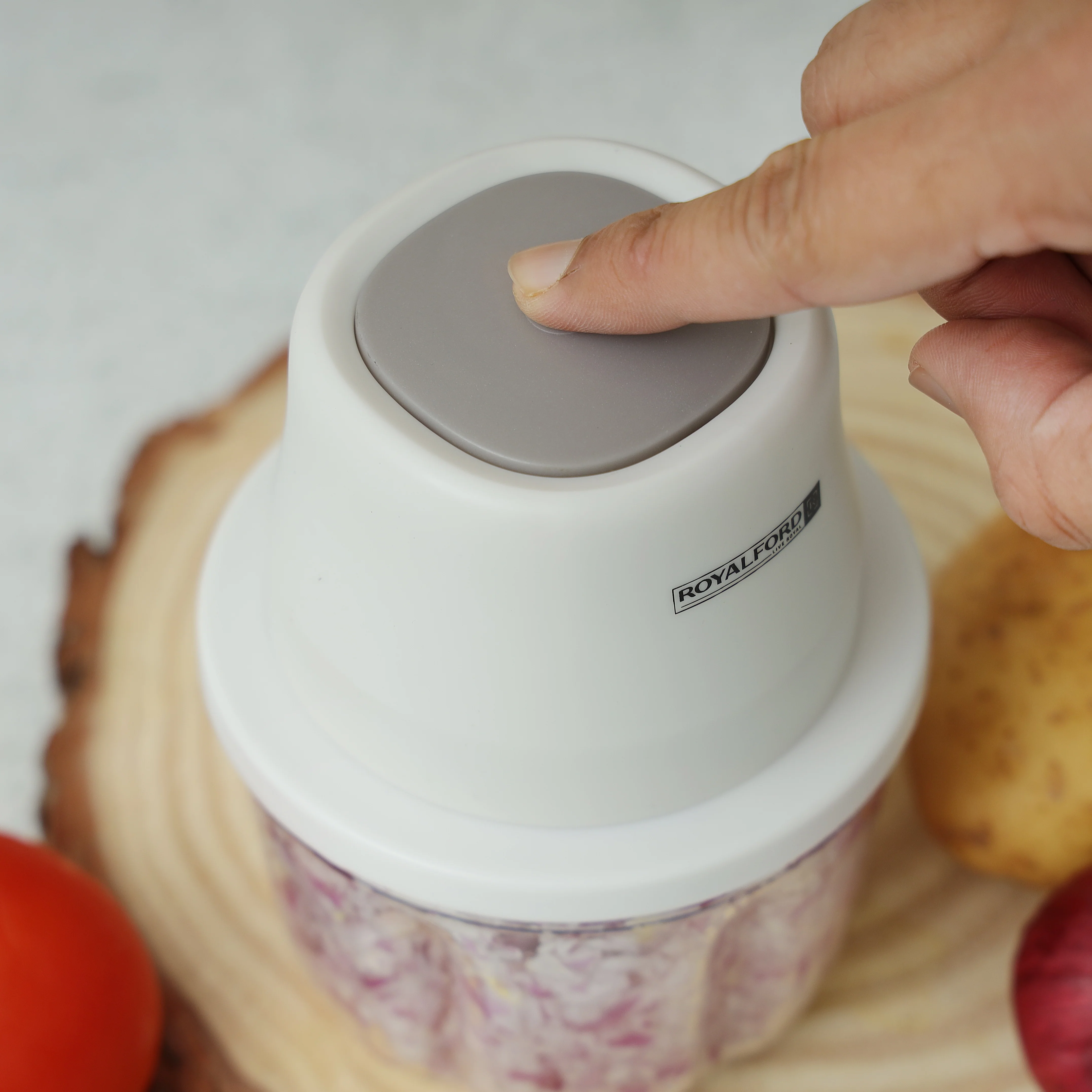 Royalford RF10411 Portable Mini Food Processor | Rechargeable USB Chopper | 250ml Capacity | One-Touch Operation| Extra-Sharp Swirl Blade for Fast Chopping & Grinding - Image 3
