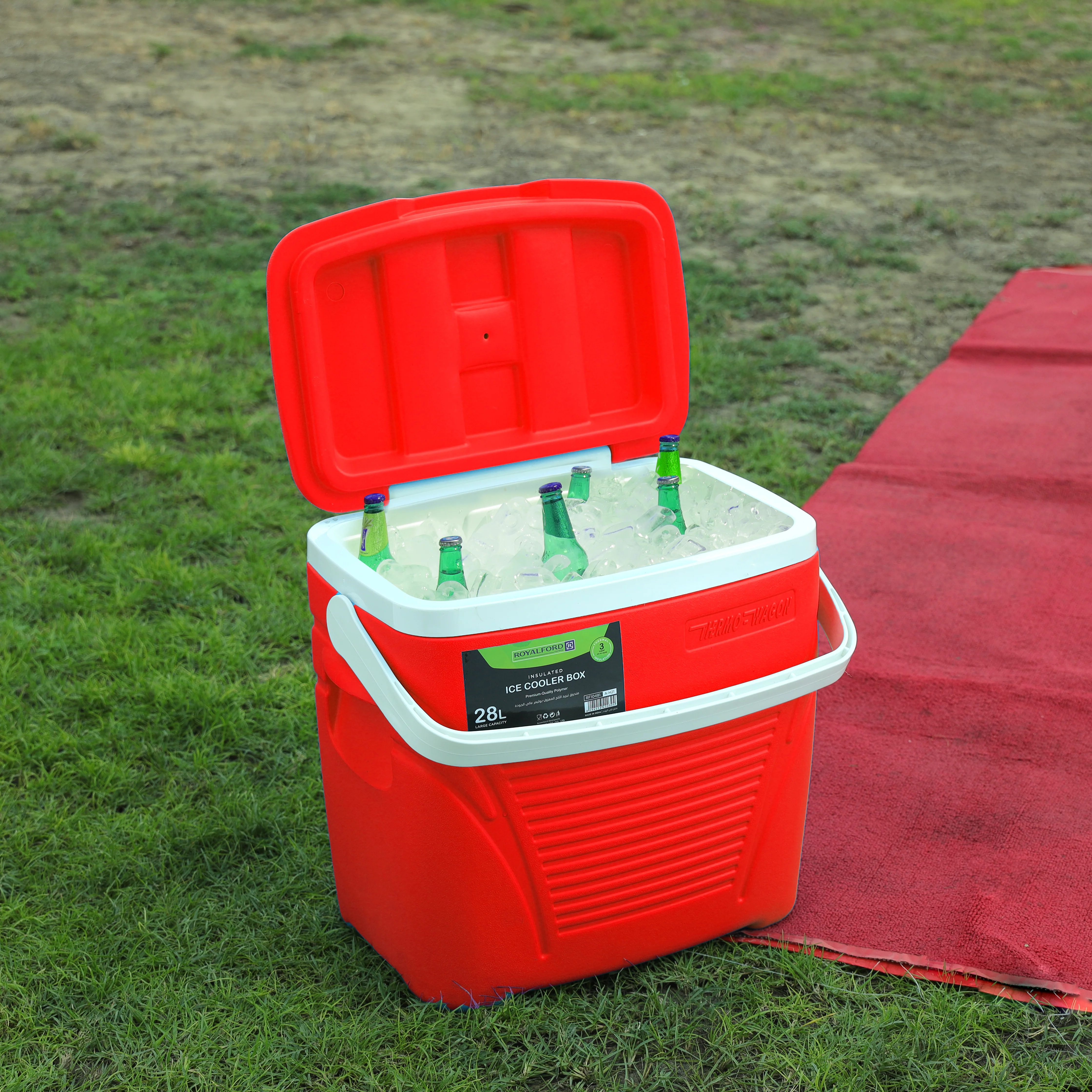 Royalford RF10481  Insulated Ice Cooler Box | 28L Capacity | Advanced 3-Layer Thermal Insulation | Durable HDPE Shell | High-Density PU Foam & Food-Grade PP Inner Wall - Image 3