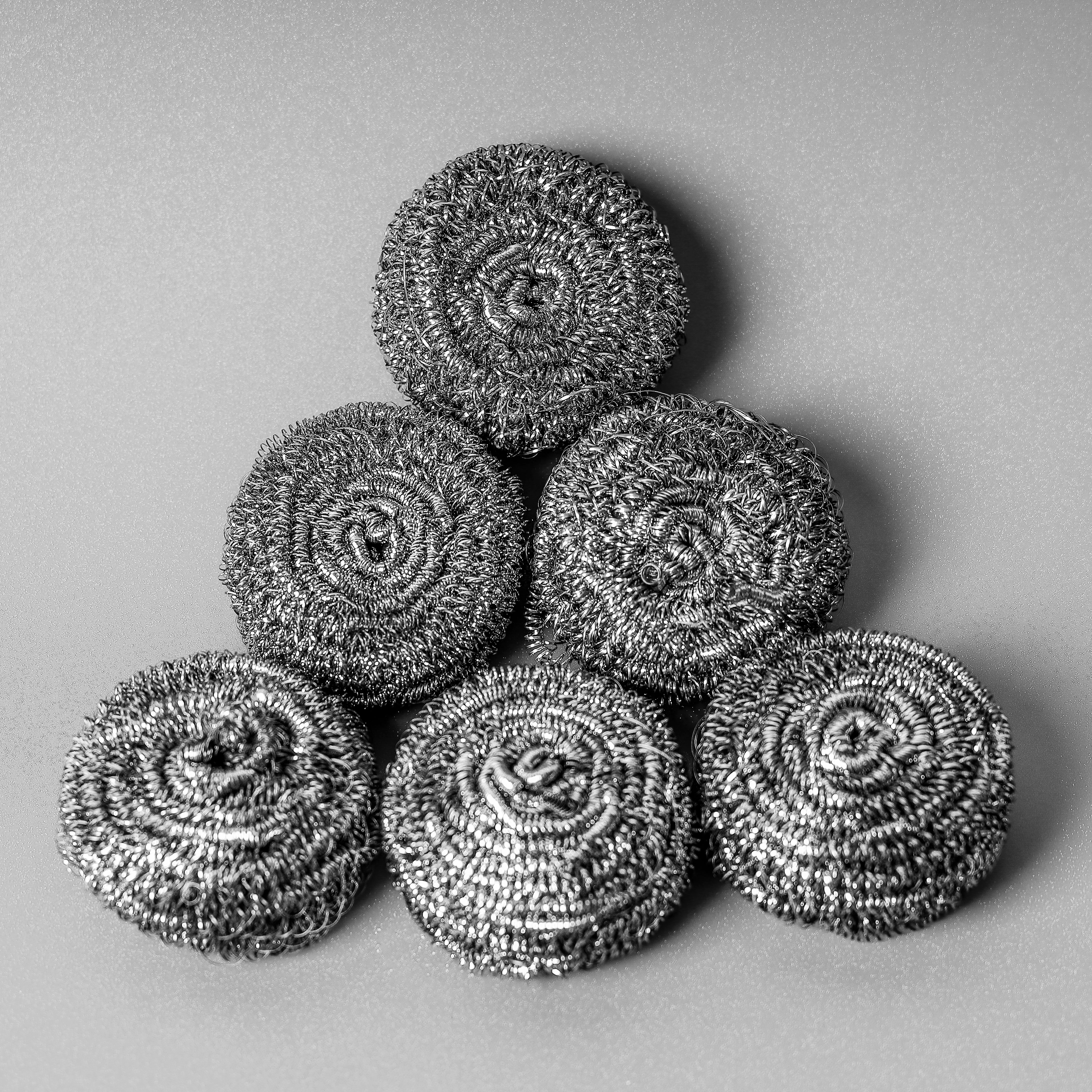 Royalford RF10637 Stainless Steel Scourer 6PCS| heavy-duty cleaning power & rust-proof durability|effective grease removal for pots, pans, sinks, and kitchen surfaces| - Image 2