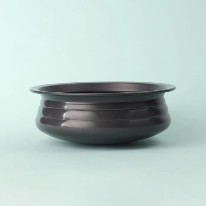 Royalford RF10749 Hard Anodized Uruli | Steel Lid | 2.5L Capacity | Durable Food Grade Aluminium Cookware | Quick Even Heat Distribution for Traditional Cooking - Image 2