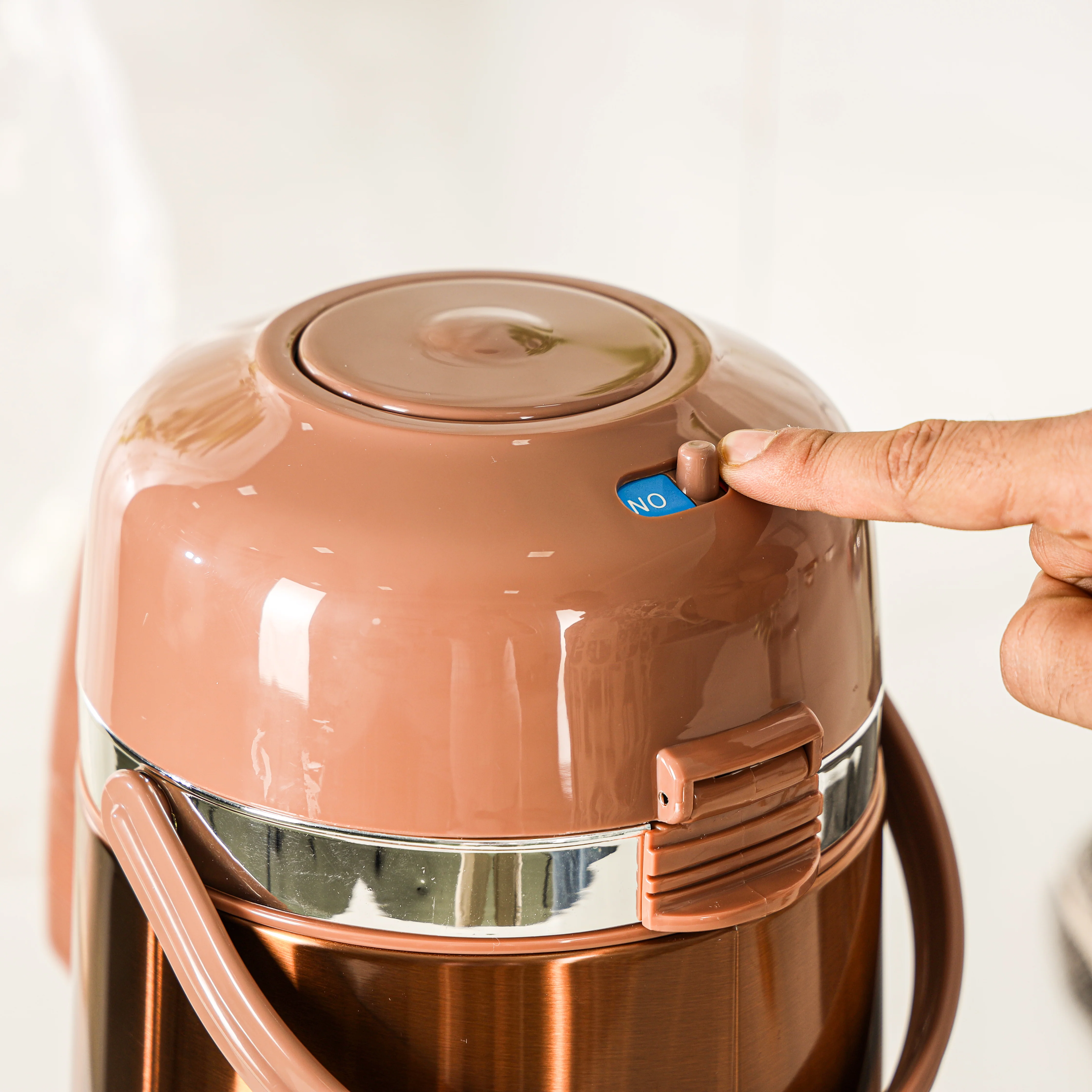 Royalford RF12132 Thermic Airpot Flask | 2.5 L Capacity | Double Wall with Glass Inner Lining | Keeps Beverages Hot & Cold for Long Hours | Easy to Use| Elegant Design - Image 4