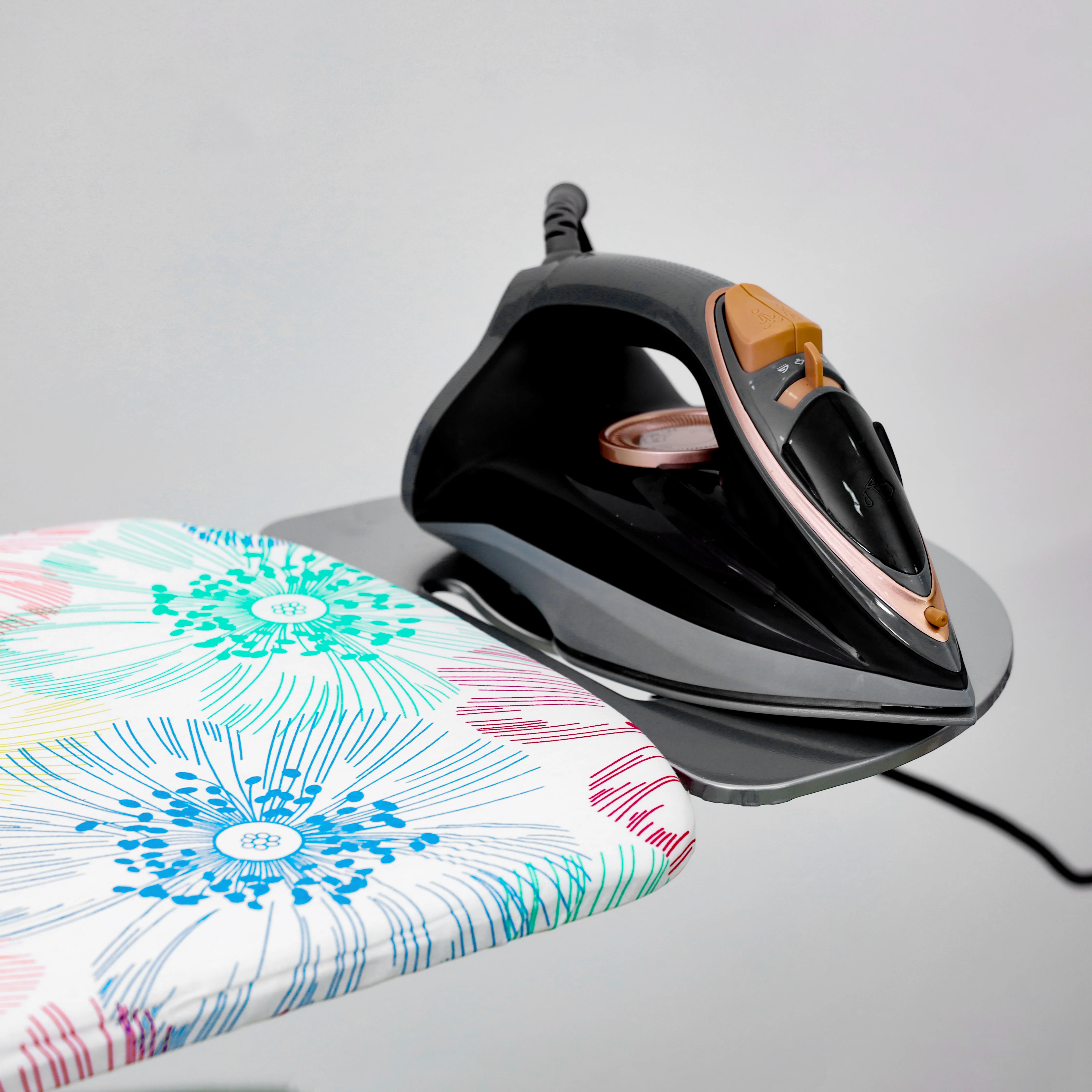 Royalford RF1511-IB Mesh Ironing Board | Height Adjustment up to 92cm | Steam Friendly Mesh Top | Cotton Padded Cover | Cloth Rack | Safety Lock for Home Use Ironing - Image 4