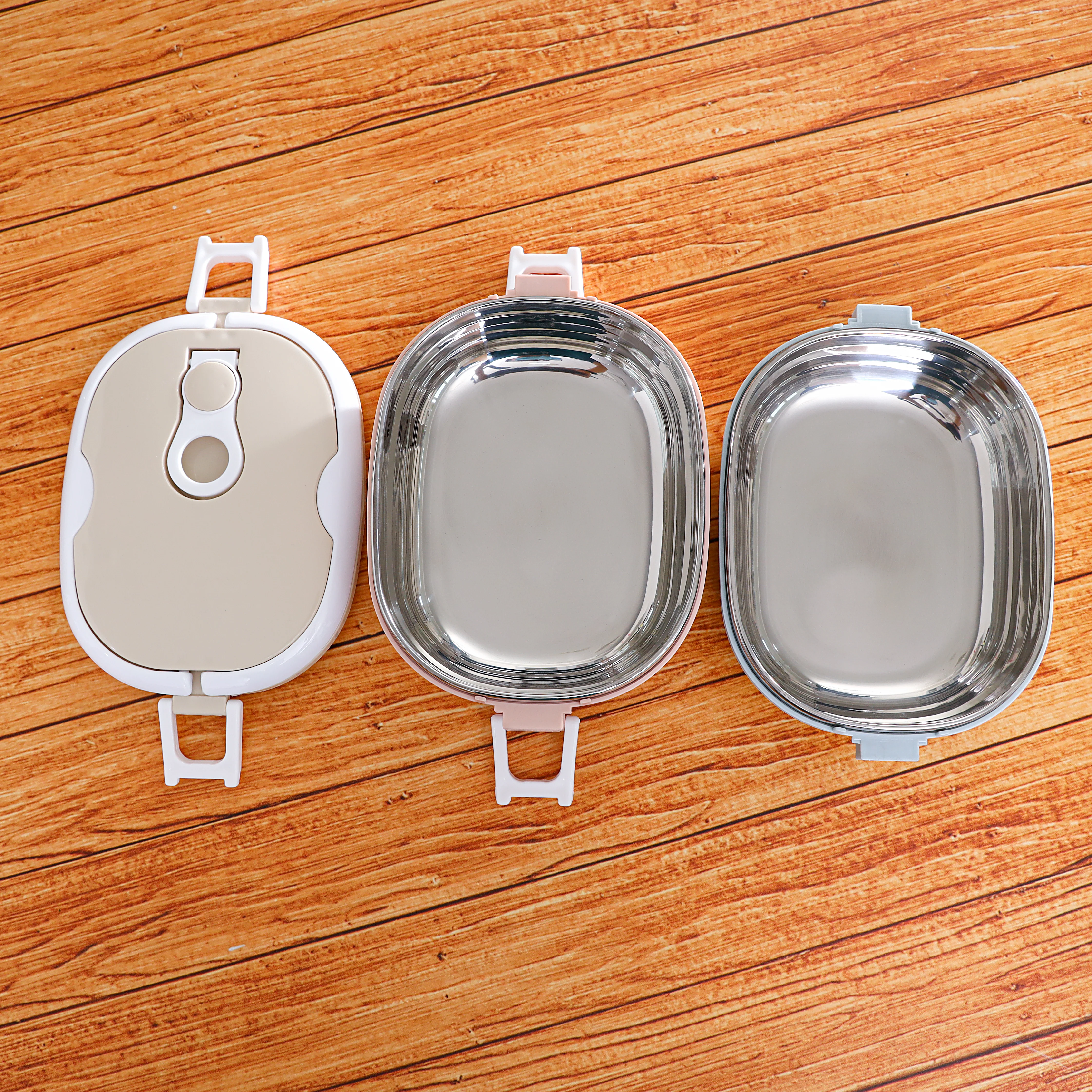 Royalford RF9269 Two-Layer Rectangular Lunch Box 1800ML| Stainless Steel Inner| Leak-Proof Easy Lock System| Vacuum Sealing & Portable Handle for Office, School & Travel - Image 3