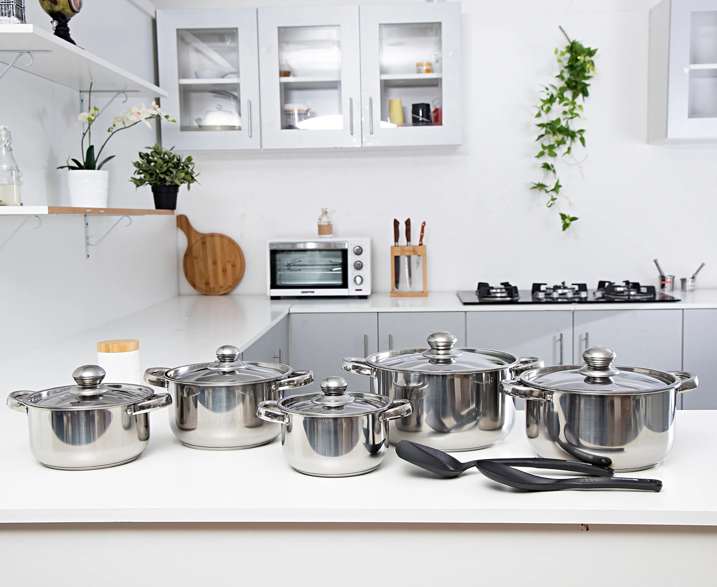 Royalford RF9352 Stainless Steel 12-Piece Cookware Set | 5 Casserole Pots with Lids| Induction Compatible| Ergonomic Rivet Handles & Nylon Tools| Durable Premium Cookware - Image 2