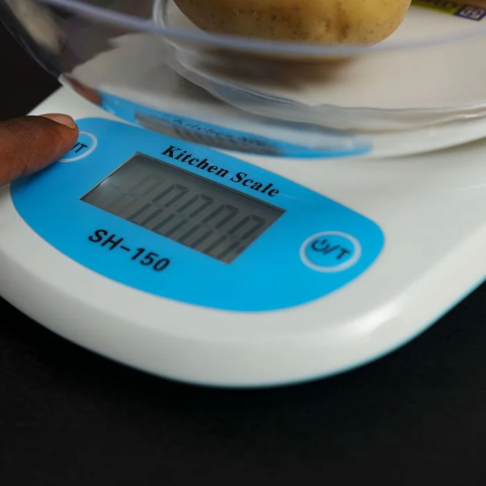 Royalford RF9980 Electric Kitchen Scale | 5Kg Digital Food Weighing Scale | Transparent Bowl | High Precision Sensor System| Multi-Unit Display|  Auto Zero-Off Feature - Image 4